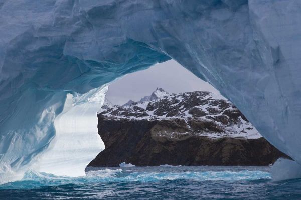 South Georgia Island, Iris Bay Iceberg arch